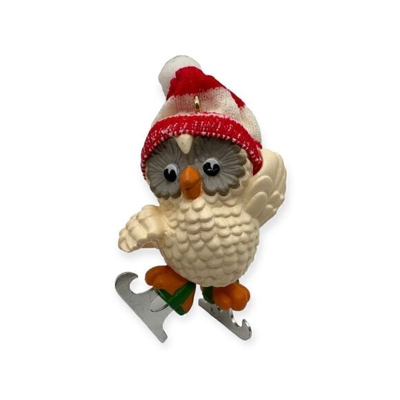 Hallmark Handcrafted Ornament Ice-Skating Owl 1985 QX476-5 - Picture 4 of 10